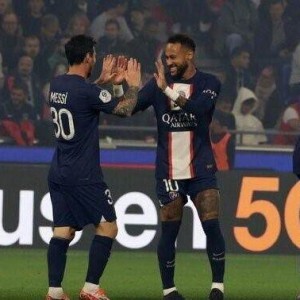 热门直播-11战11球8助攻 MNM组合中 内马尔效率最高！