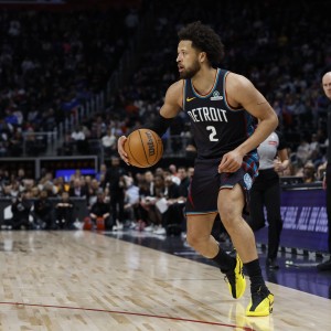 热门直播-张佳玮：坎宁安依然是截至此刻的东部MVP 活塞东部第1仍处境尴尬